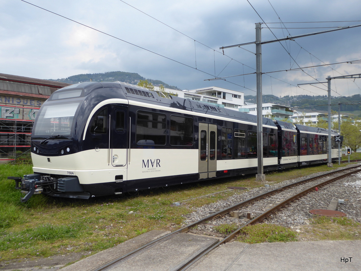 Goldenpsss CEV/MVR - Triebwagen ABeh 2/6 7504 in MVevey am 03.04.2016