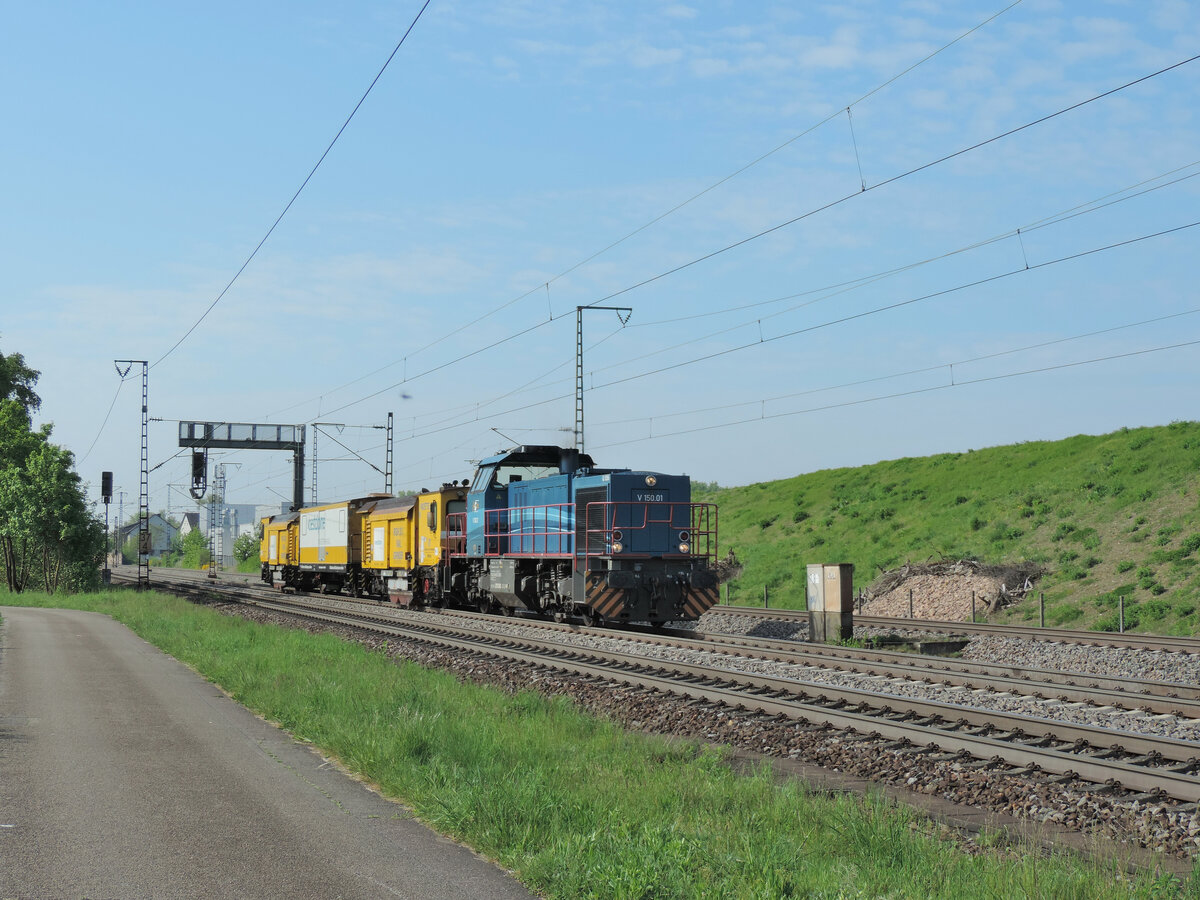 Graben Neudorf - 3. Mai 2022 : HGB Lok 275 502 mit einem Bauzug.