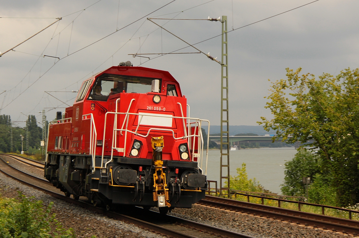 Gravita 261 259 bei Königsbach am 23.08.2021 auf der linken Rheinseite