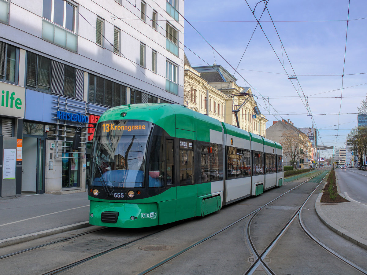 Graz. Cityrunner 655 fuhr am 05.04.2021 auf der Linie 13, hier bei der Haltestelle Steyrergasse.