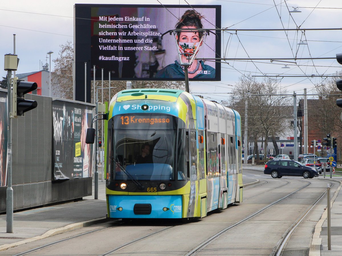 Graz. Cityrunner 665 war am 28.03.2021 auf der Linie 13 unterwegs, hier bei der Messe.