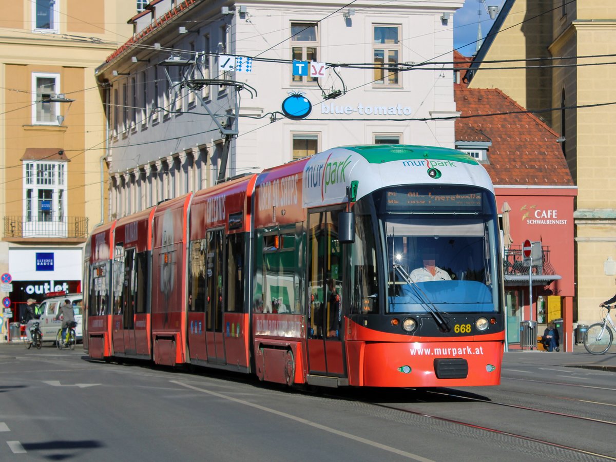Graz. Cityrunner 668 fuhr am Abend des 06.05.2020 zu seinem Schlafplatz in der Remise Alte Poststraße, hier auf der Hauptbrücke bzw. Erzherzog-Johann-Brücke. 