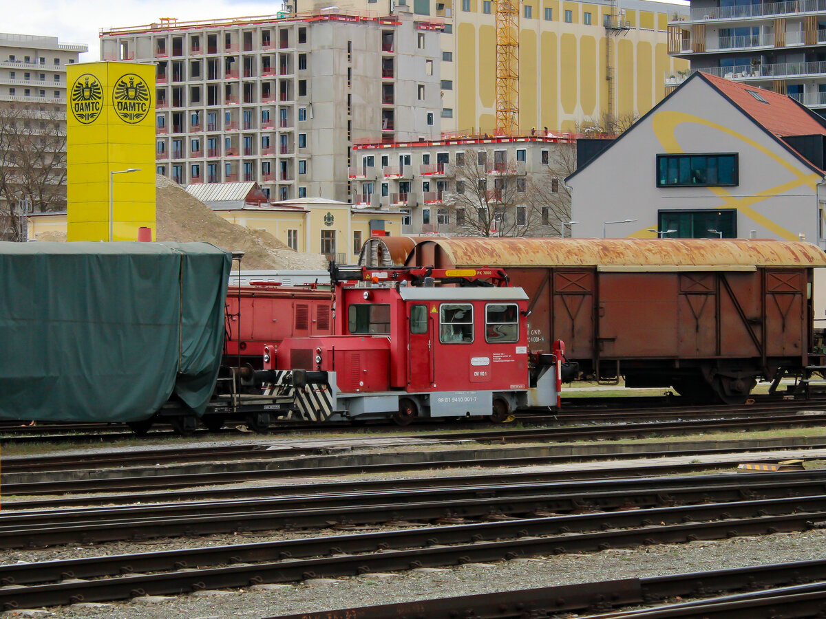 Graz. Der GKB 100.1 / 9410 001 stand am 15.03.2023 im Grazer Köflacherbahnhof abgestellt.