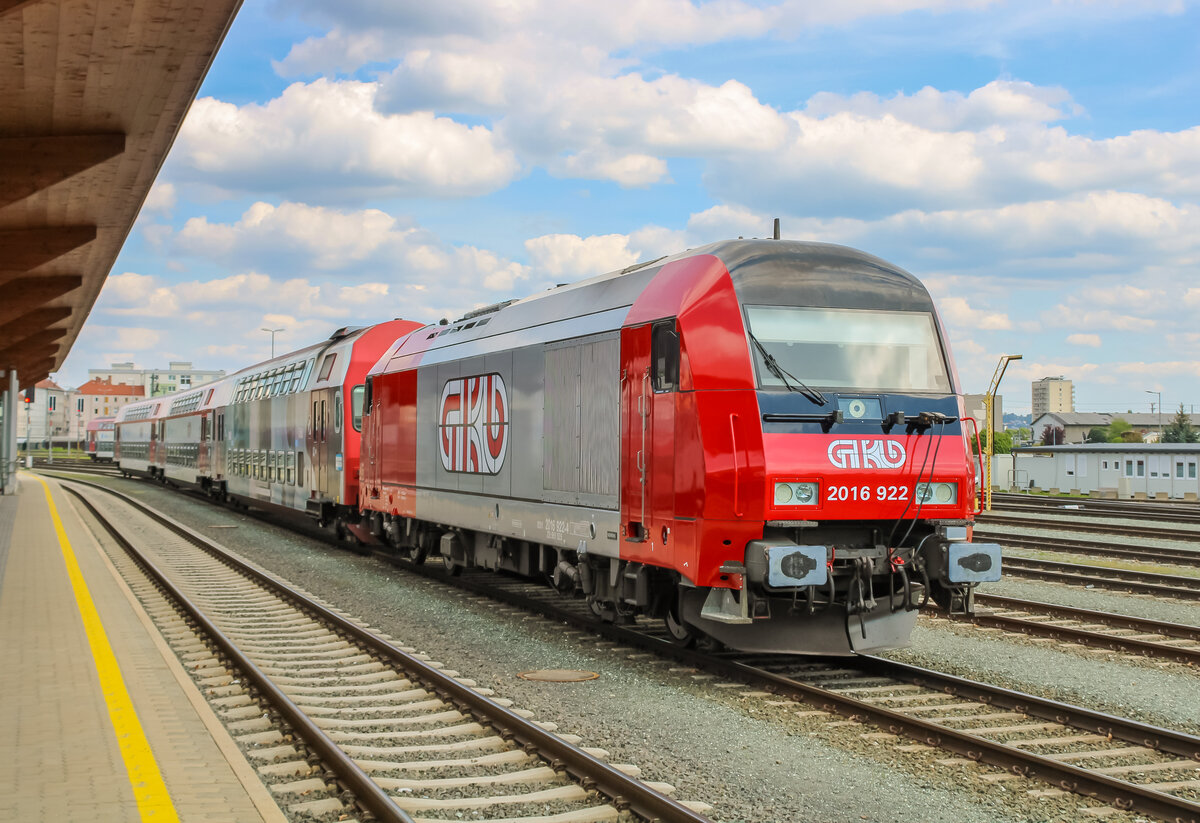Graz. Die GKB 2016 922 steht hier am 04.05.2021 i Graz Köflacherbahnhof abgestellt.