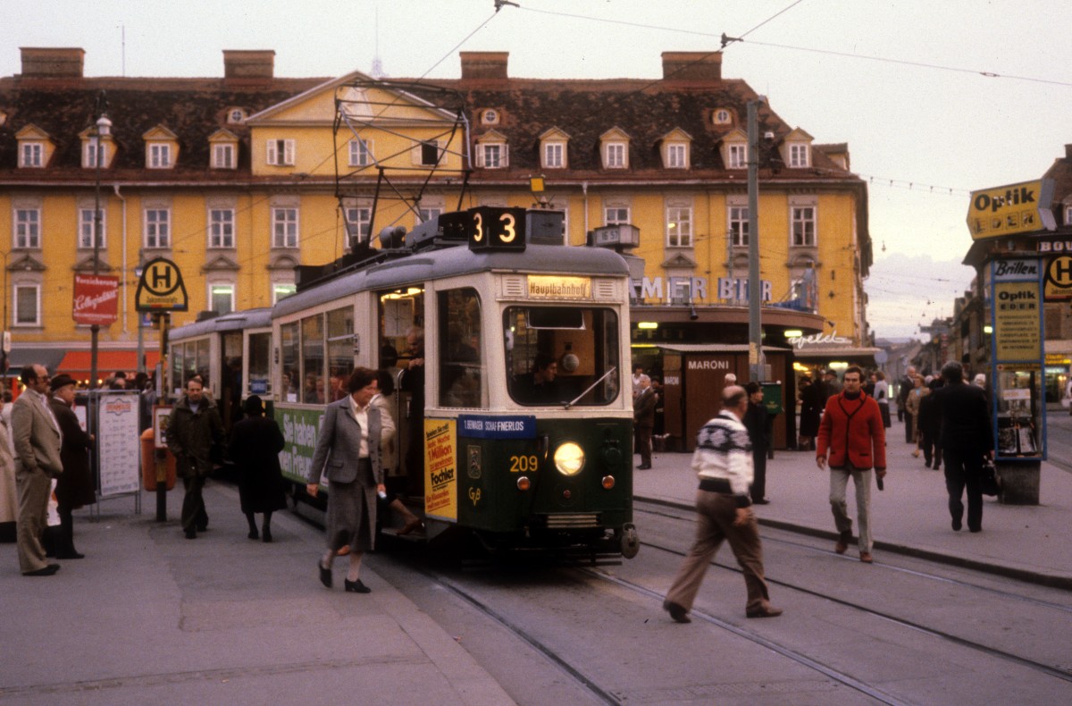 Graz GVB SL 3 (Tw 209) Jakominiplatz am 18. Oktober 1979.