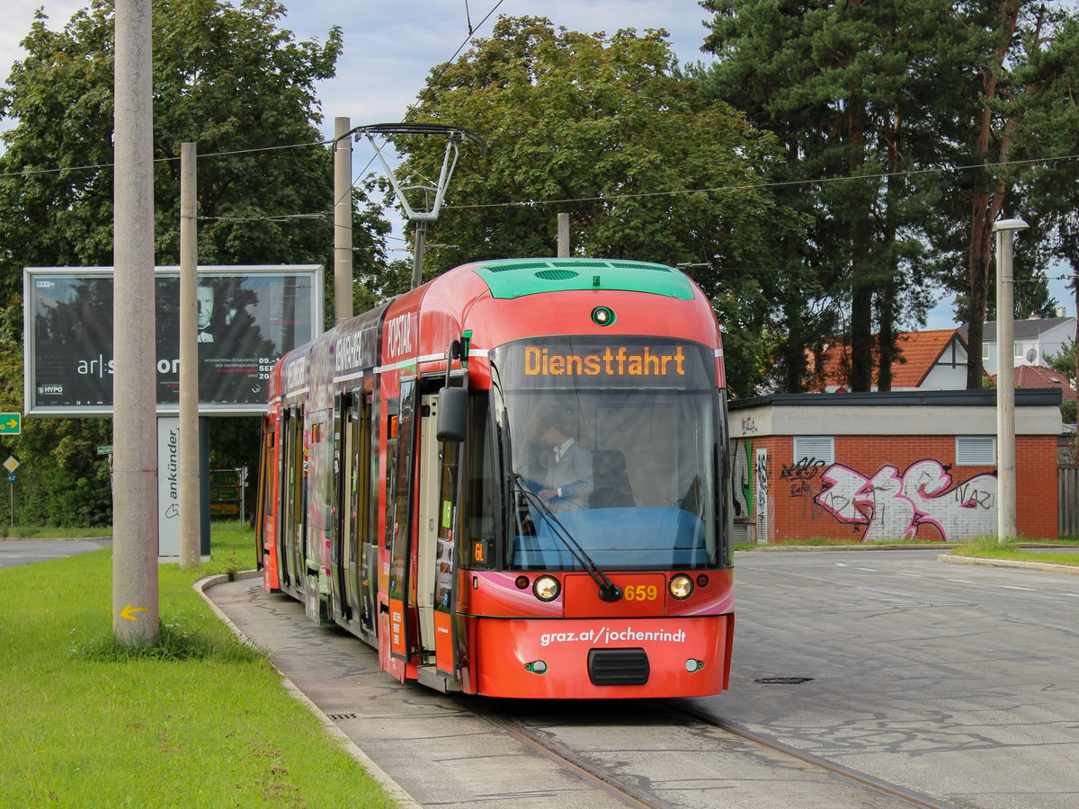Graz. Jochen Rindt, einer der bekanntesten Persönlichkeiten aus Graz. Am 05.09.1970 verunglückte Jochen bei einem Übungsrennen in Monza (Italien). Der Unfall kostete ihm das Leben. Im Jahr 2020 findet der 50. Todestag von Jochen Rindt statt. Mit einem großen Programm, unter anderem eine Ausstellung im Graz Museum und die Benennung eines Platzes in Reininghaus nach ihm, wurde am Morgen des 02.09.2020 vor dem Zentralfreidhof Cityrunner 659 präsentiert, welcher mit Gedenkfolien beklebt wurde.

