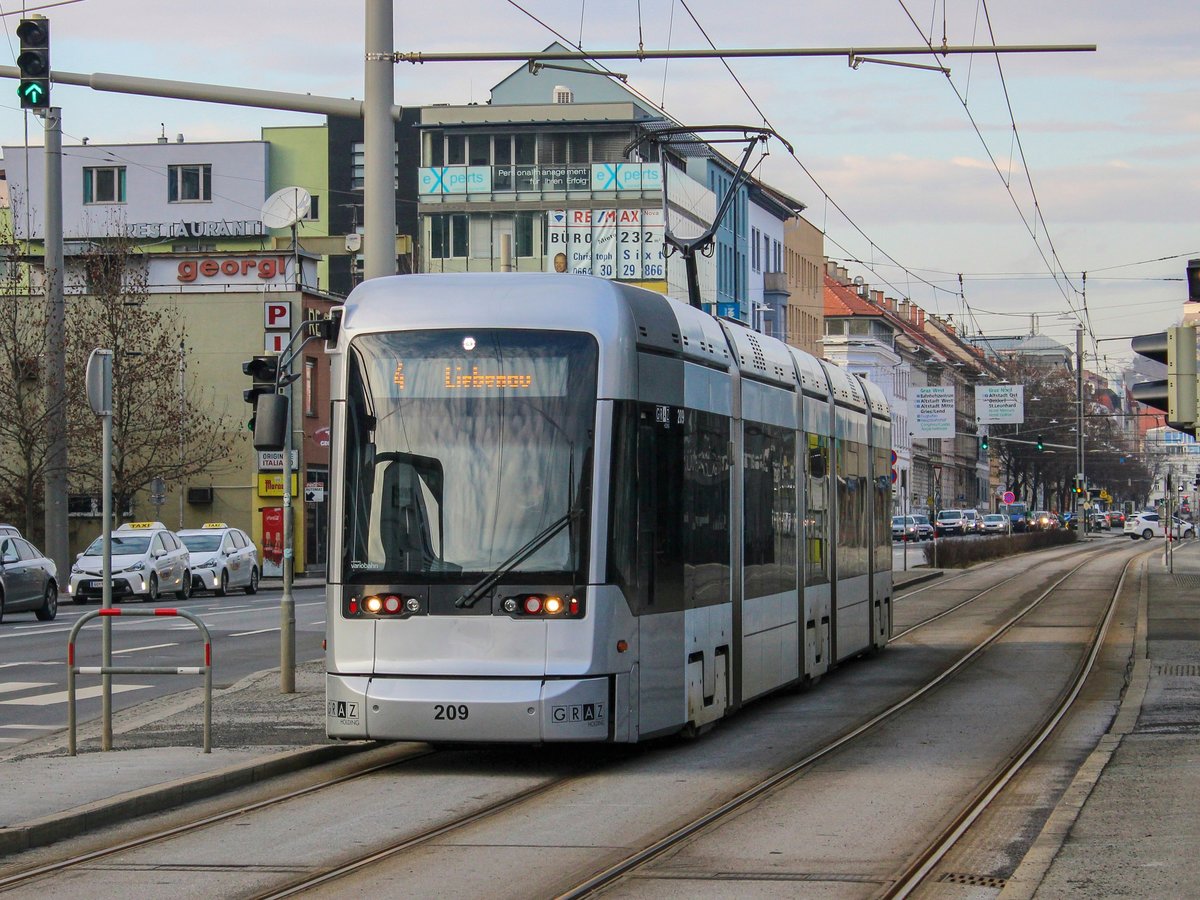 Graz. Variobahn 209 konnte ich am 08.01.2021 bei der Messe fotografieren.