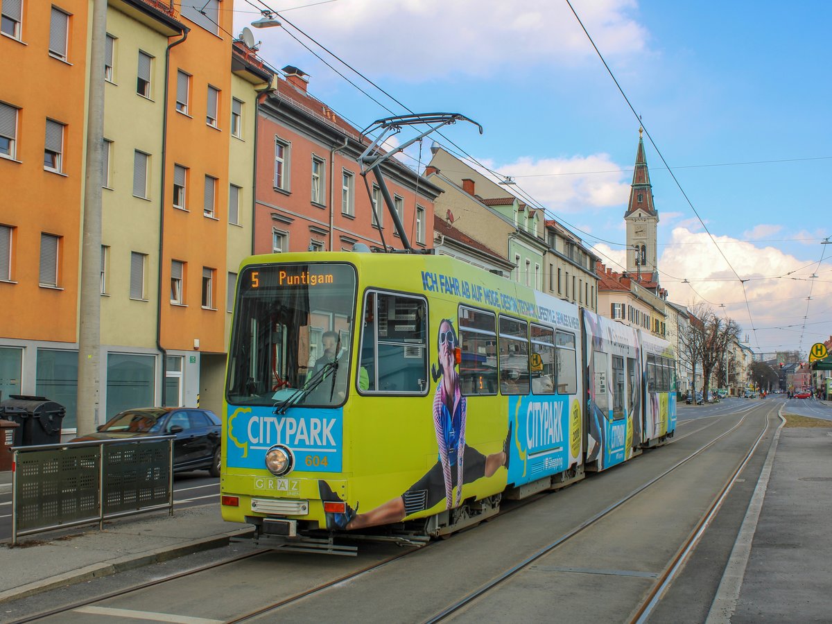 Graz. Wagen 604 der Graz Linien war am 08.03.2021 auf der Linie 5, hier bei der Haltestelle Neuholdaugasse/Augartenbad.