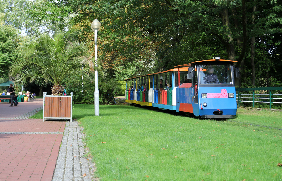 Grugabahn; Lok  Heimliche Liebe  // Grugapark in Essen // 15. September 2013
