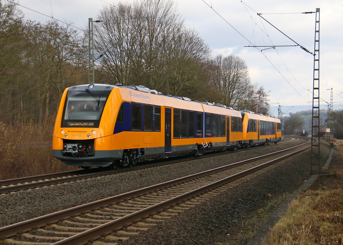 Gruß zurück an das Nette Personal der beiden Oberpfalzbahn Triebzüge 1648 702 und 701. Sie fuhren am 25.02.2016 in Richtung Süden durch Wehretal-Reichensachsen.