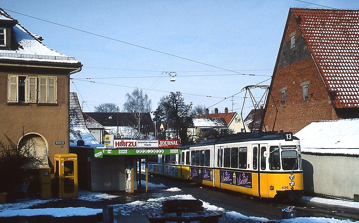 GT4 436 und ein weiterer GT4 verlassen am 10.02.1991 die Endhaltestelle Gerlingen