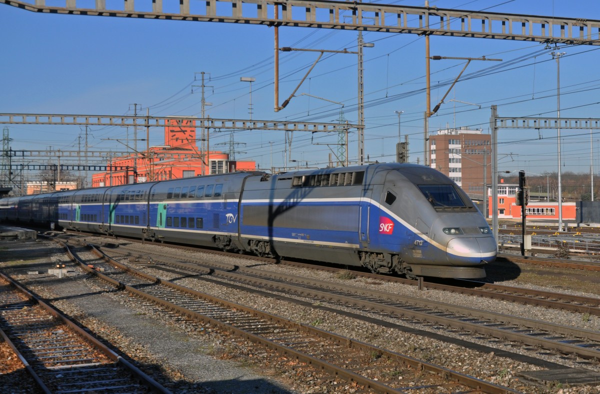 GTV mit der Betriebsnummer 4713 am Bahnhof Muttenz. Die Aufnahme stammt vom 16.12.2013.