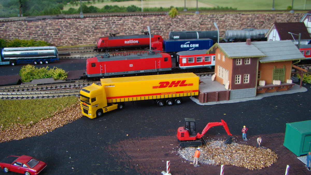 Güterschuppen Epoche V auf meiner Anlage am 18.11.2011