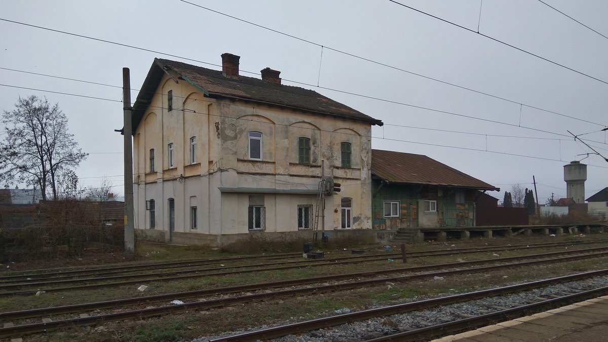 Güterschuuppen im Bahnhof Suceava Nord (Itcani). Aufnahme vom 25.11.2017