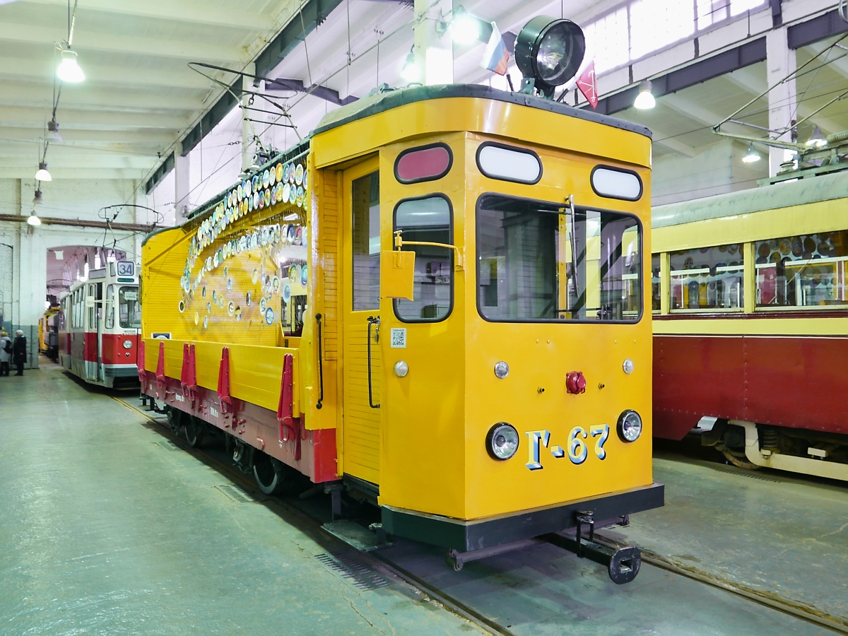 Gütertriebwagen Nr. G-67 im Museum für Elektrotransport in St. Petersburg, 22.10.2017 