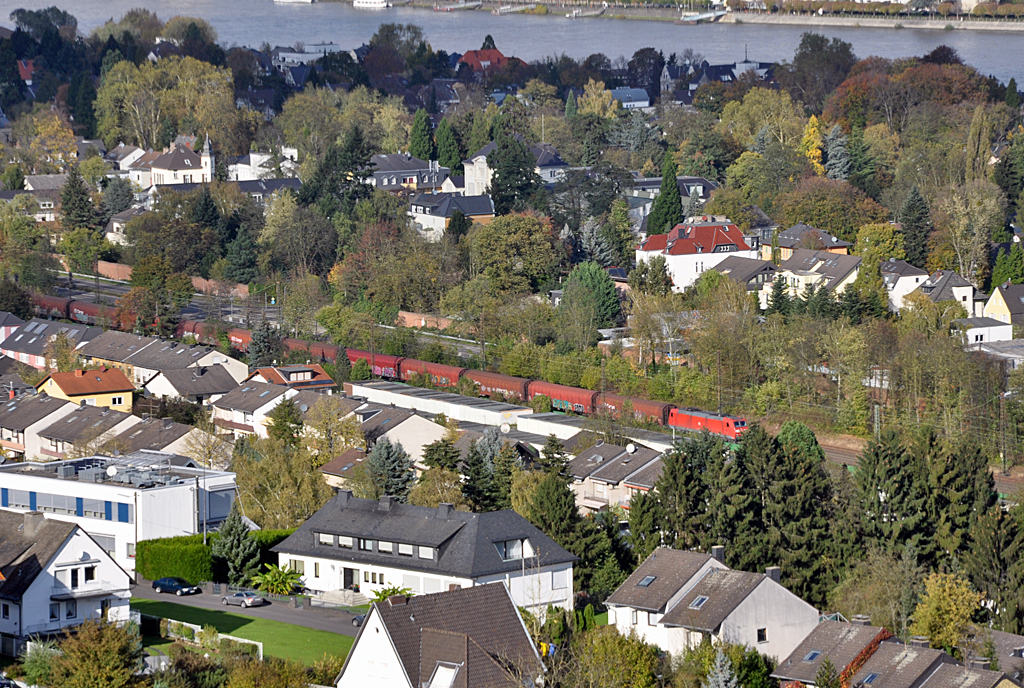 Güterzug (BR 185) durch Bad Godesberg-Mehlem - 30.10.2013