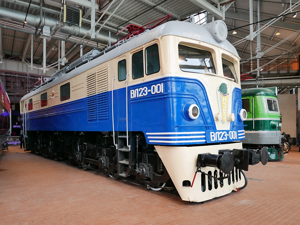Güterzug-Elok ВЛ23-001, Baujahr 1956, im Russischen Eisenbahnmuseum in St. Petersburg, 4.11.2017 