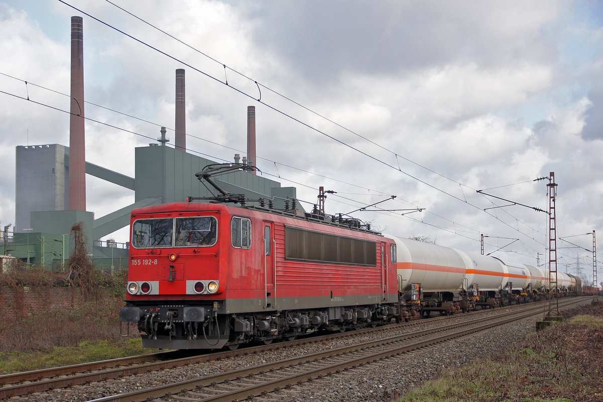 Güterzug mit Lok 155 192-8 am 09.01.2019 in Bottrop.