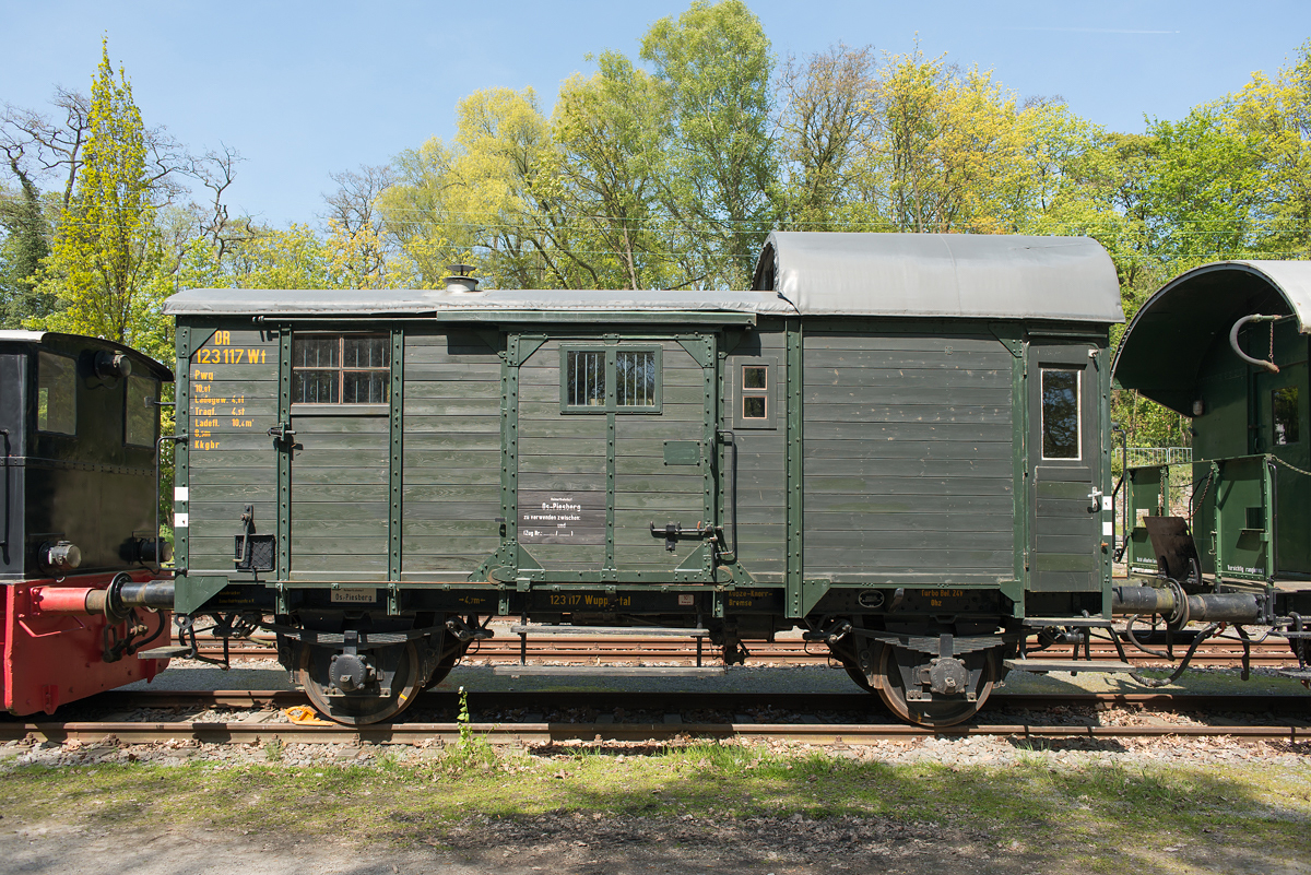 Güterzugbegleitwagen im Zechenbahnhof Piesberg am 05.05.2016