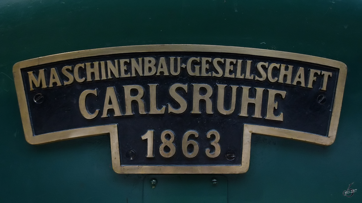 Gusseisernes Schild an der Badischen IX  Phoenix . (Verkehrsmuseum Nürnberg, Mai 2017)