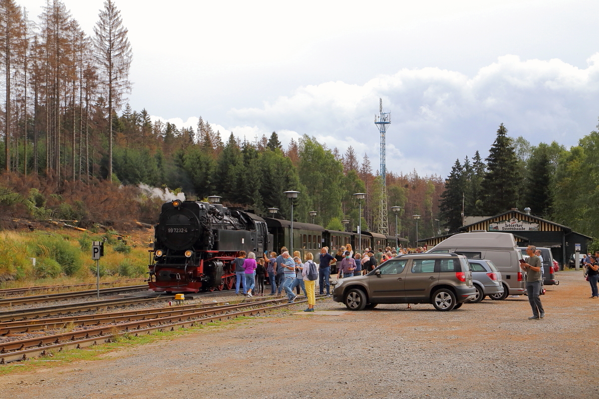 Gut besucht! Unser Sonderzug zum Brocken am 22.08.2020 bei seinem Aufenthalt in Schierke.