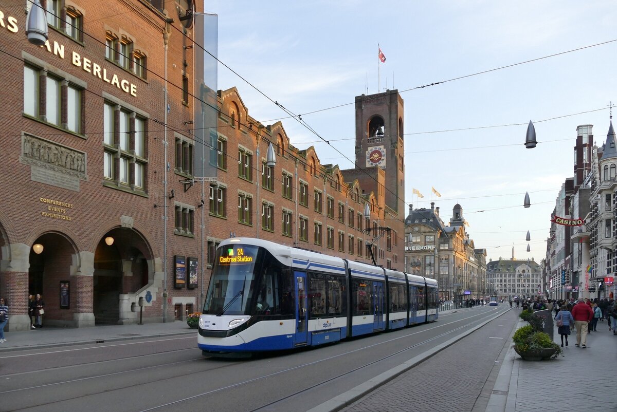 CAF Urbos 100 15G Fotos Bahnbilder.de