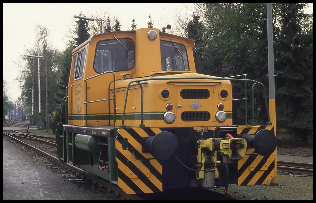 Haba 5, eine Orenstein & Koppel Lok, war am 14.4.1992 im Hafenbereich von Osnabrück tätig.