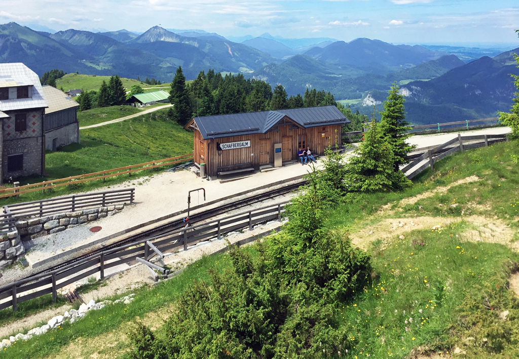 Haltepunkt und Wassertankstelle Schafbergalm der Schafbergbahn - 12.06.2017