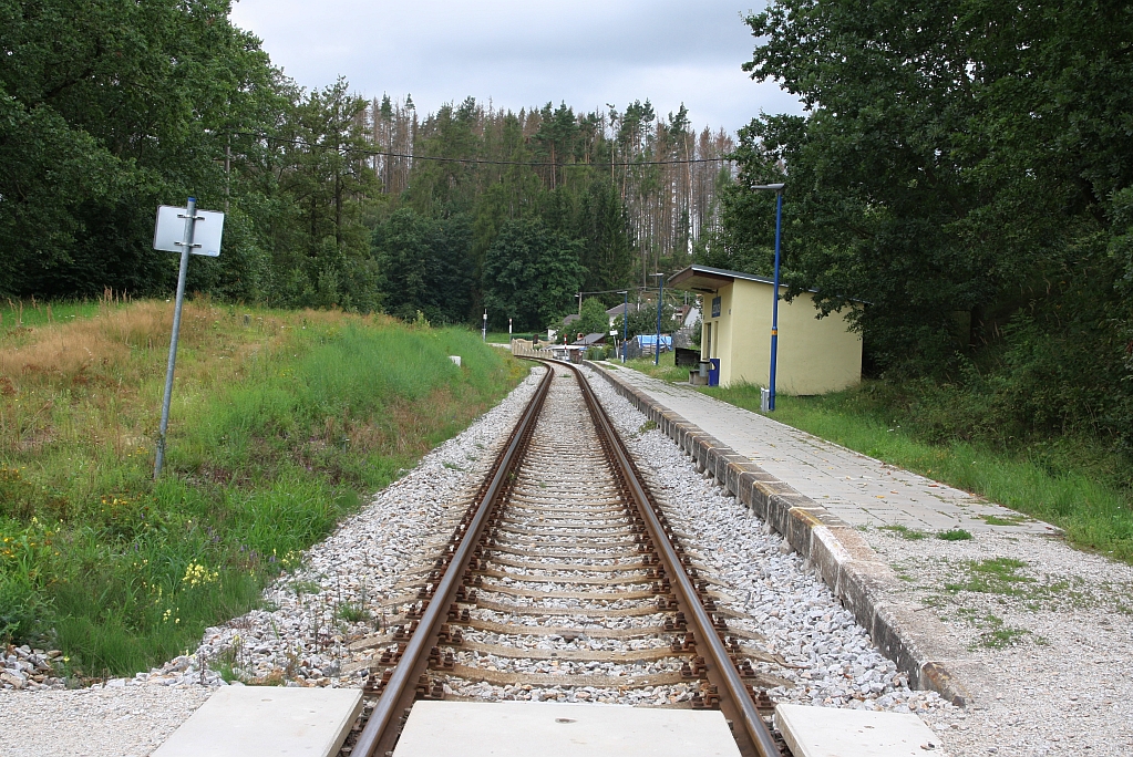 Haltestelle Jezdovice am 10.August 2019.