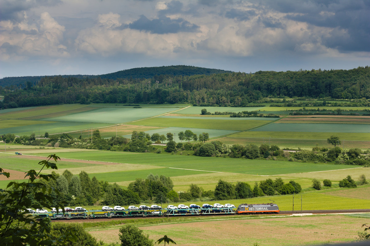 Hecorrail-183 mit GA am 25.05.2020 bei Treuchtlingen. 