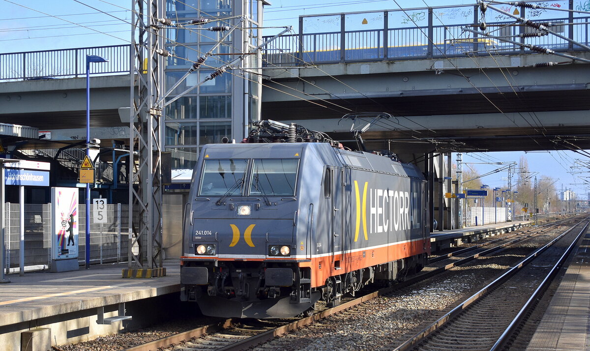 Hector Rail (Germany) GmbH, Bochum [D]mit ihrer  241.014 , Name:  Ackbar  [NVR-Nummer: 91 80 6185 571-7 D-HRDE] am 11.03.23 Durchfahrt Bahnhof Berlin-Hohenschönhausen.