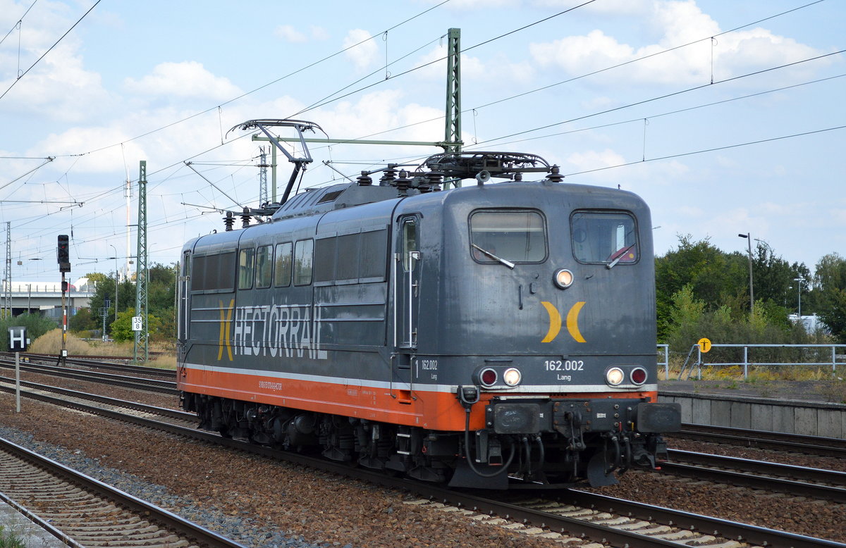 HECTORAIL mit 162.002 Name: Lang (91 80 6 151 070-0 D-HCTOR) am 04.09.18 Bf. Flughafen Berlin-Schönefeld.