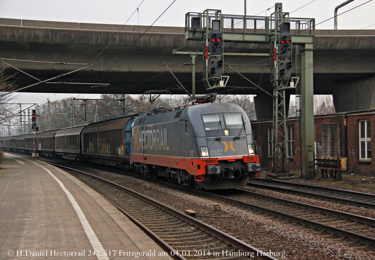 Hectorrail 242.517  Ferdinand  mit einem Papierzug am 04.03.2014 in Hamburg Harburg.