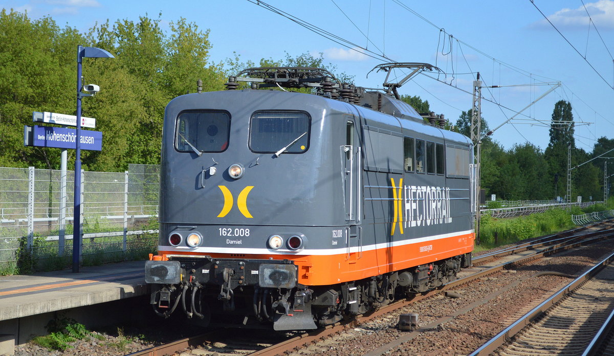 Hectorrail mit 162.008  Damiel  (NVR-Nummer: 91 80 6 151 003-1-D-HCTOR) am 23.07.19 Durchfahrt Bahnhof Berlin-Hohenschönhausen.