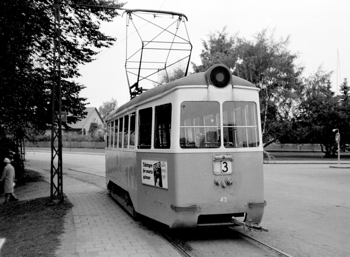 Helsingborg Hälsingborgs Stads Spårväger (HSS) SL 3 (Tw-Typ F1 43, ASEA 1948) am 26. August 1967. - Scan von einem S/W-Negativ. Film: FP 3. Kamera: Konica EE-matic.