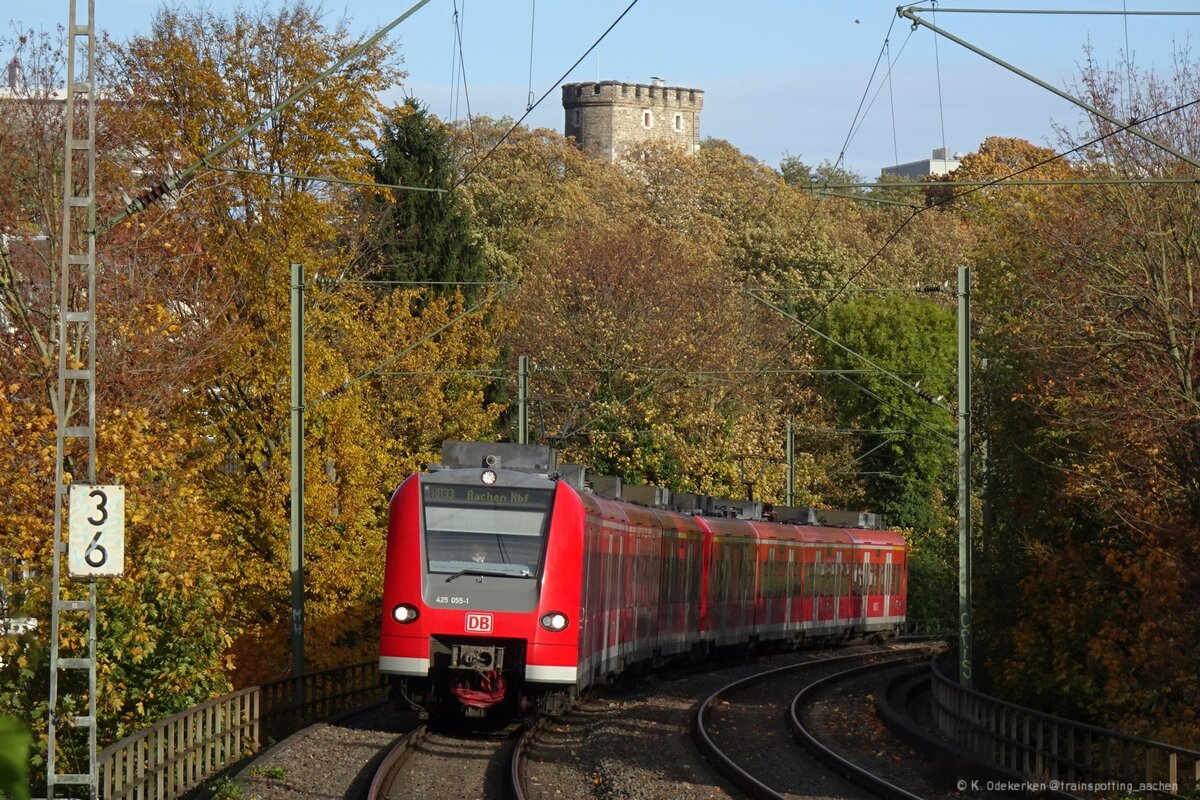 Heute vor einem Jahr (27. Oktober 2020) war 425 055 auf der RB 33 (Rhein-Niers-Bahn) unterwegs - hier in Aachen-Schanz.
Das Foto entstand vom Bahnsteig aus. 
