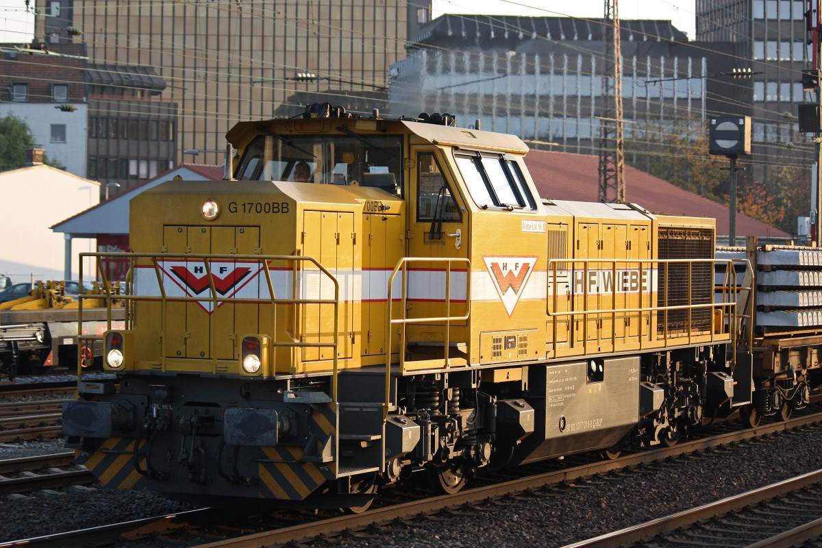 H.F.Wiebe Lok 12 (277 018) am 15.11.13 in Düsseldorf-Rath.