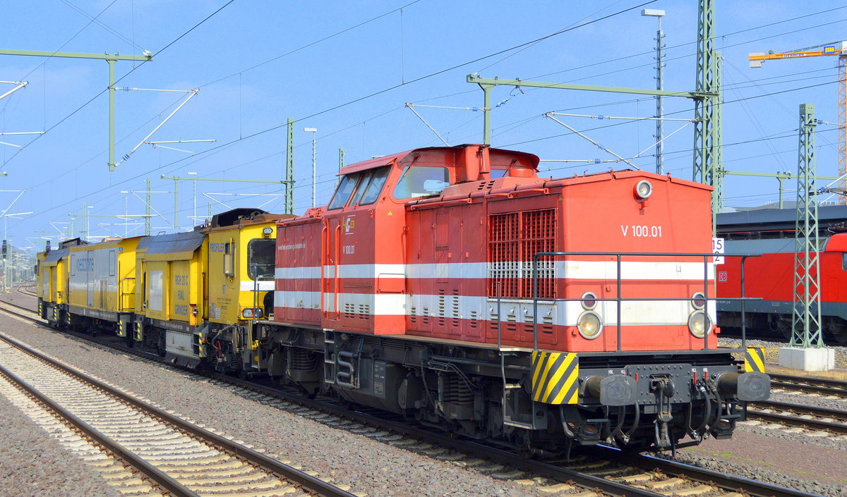 HGB  V 100.01 (92 80 1203 213-4 D-HGB) mit dem Schienenschleifzug RGH 20C Rail Grinder (Harsco Track Technologies) vom Einsteller voestalpine BWG GmbH (99 80 9427 017 5 D-VABWG) am 21.03.19 Durchfahrt Magdeburg Hbf.