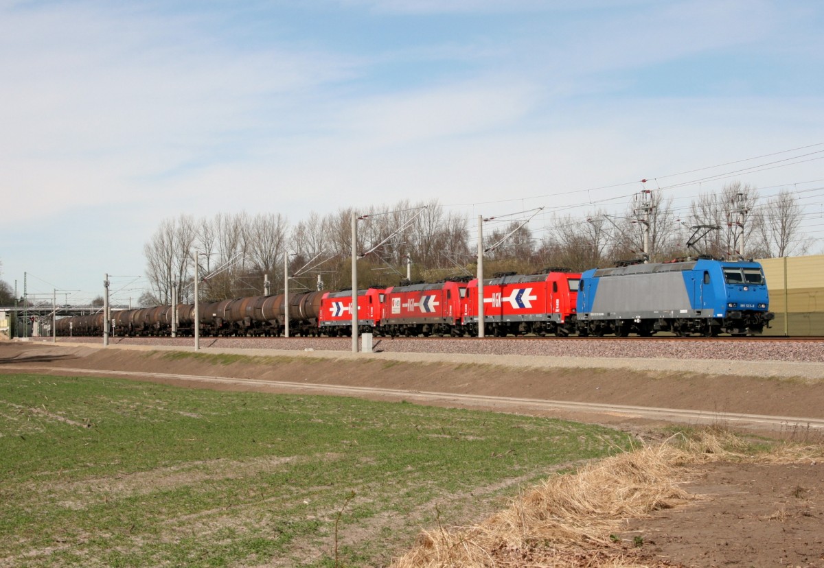 HGK 185 523 mit DGS 95007 (Hamburg Hohe Schaar–Stendell) am 24.03.2012 zwischen Stelle und Ashausen