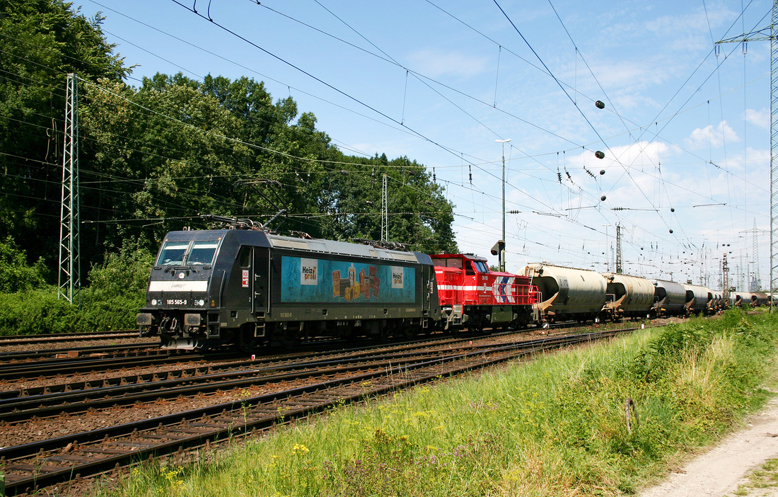 HGK 185 565 und HGK DH 705 // Güterbahnhof Köln Eifeltor // 5. August 2007

