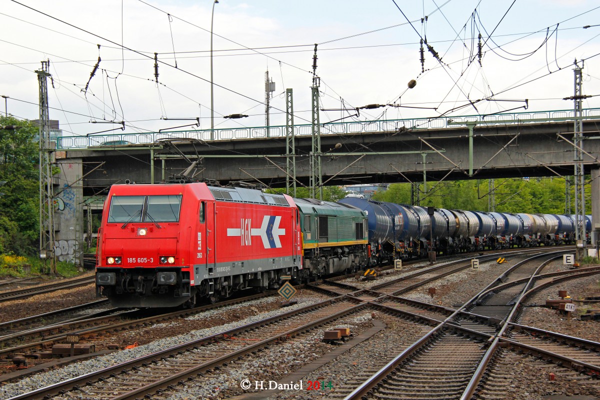 HGK 185 605-3 und Class 66 mit einem Kesselzug am 07.05.2014 in Hamburg Harburg.