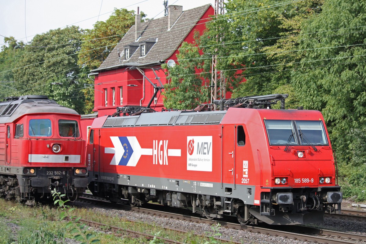 HGK 2057 (185 589) am 21.8.13 als Lz in Ratingen-Lintorf.