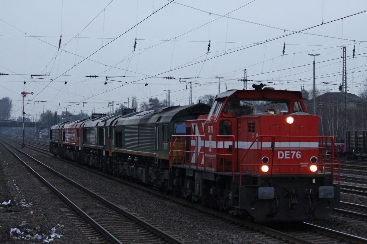 HGK DE76 mit Ascendos/HGK DE???,MRCE/(266 111)HGK DE 675,HGK DE 668,MRCE (266 112)/HGK DE 681 als Lokzug am 24.1.14 in Düsseldorf-Rath.