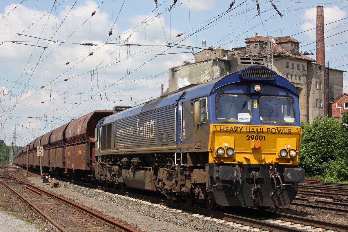 HHPI 29001 am 31.5.13 mit einem Kohlebomber in Verden (Aller).