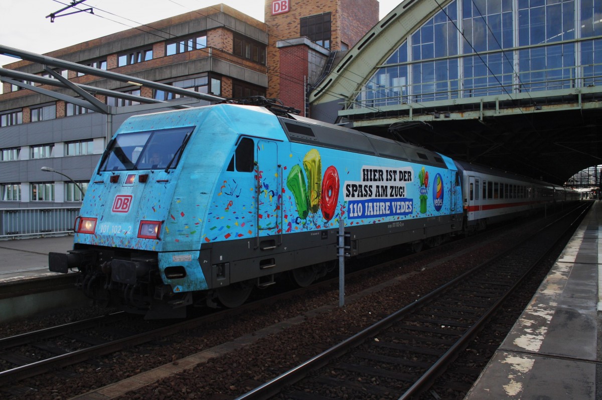 Hier 101 102-2 mit IC145 von Amsterdam Centraal nach Berlin Ostbahnhof, dieser Zug stand am 25.7.2015 in Berlin Ostbahnhof.