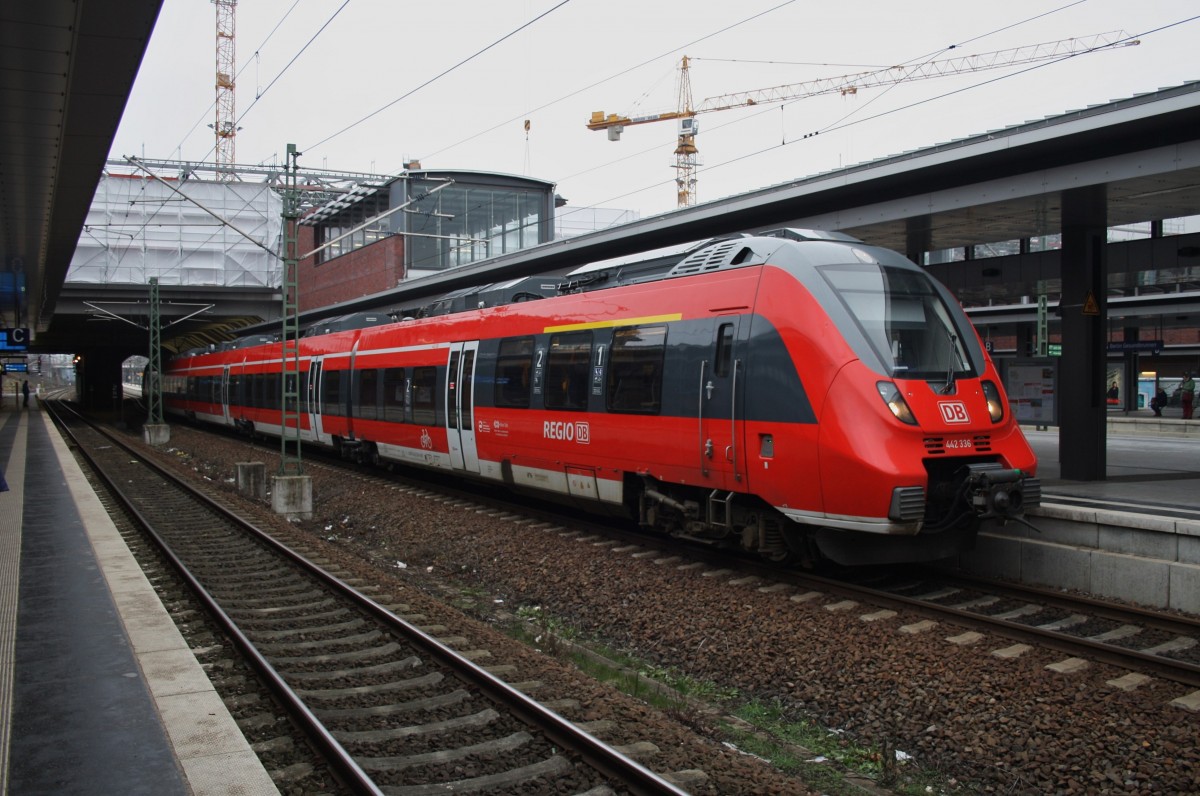 Hier 442 336-4 als RB19 (RB18575) von Berlin Gesundbrunnen nach Senftenberg, dieser Triebzug stand am 3.2.2014 in Berlin Gesundbrunnen. 