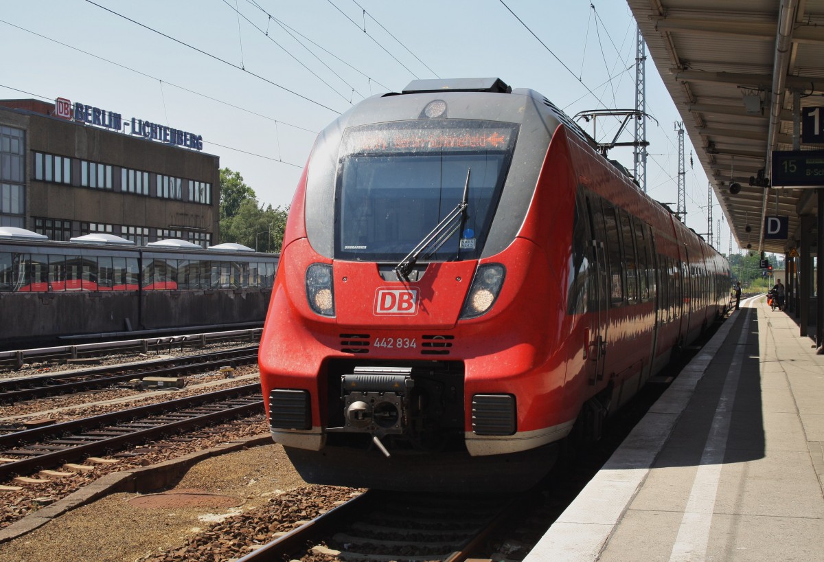 Hier 442 834-8 als RB14 (RB93919)  Airport-Express  von Berlin Lichtenberg nach Berlin Schönefeld Flughafen, dieser Triebzug stand am 19.7.2014 in Berlin Lichtenberg.