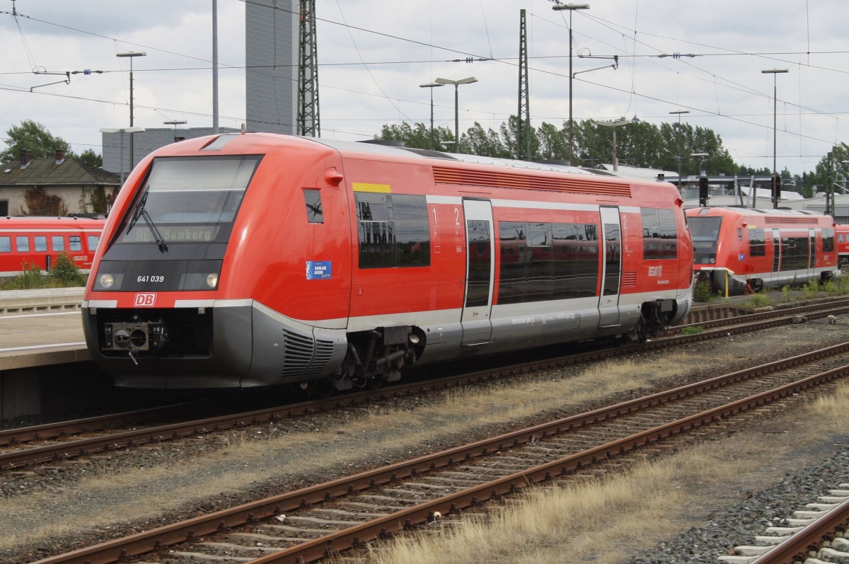 Hier 641 039-2 als RE3027 von Bamberg nach Hof Hbf., bei der Einfahrt am 18.8.2014 in Hof Hbf.