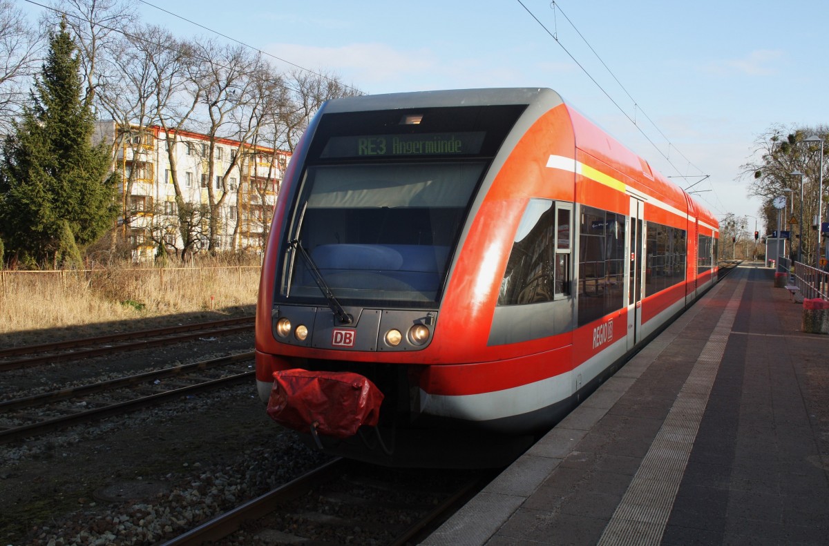 Hier 646 016-5 als RE3 (RE18389) von Schwedt(Oder) nach Angermünde, dieser Triebzug stand am 6.2.2014 in Schwedt(Oder). 