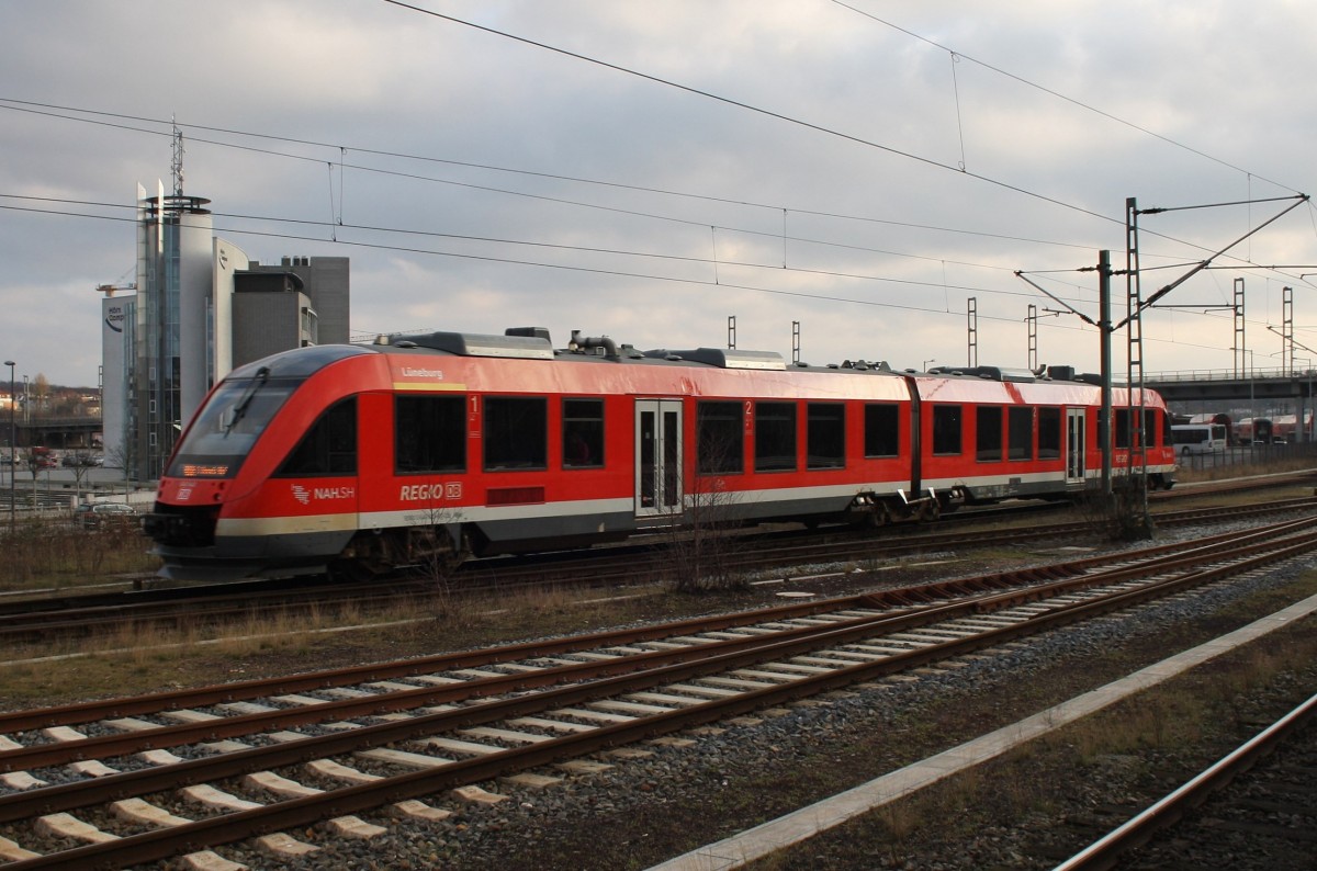 Hier 648 840-6  Lüneburg  als RB84 (RB21679) von Kiel Hbf. nach Lübeck Hbf., bei der Ausfahrt am 17.2.2016 aus Kiel Hbf. 